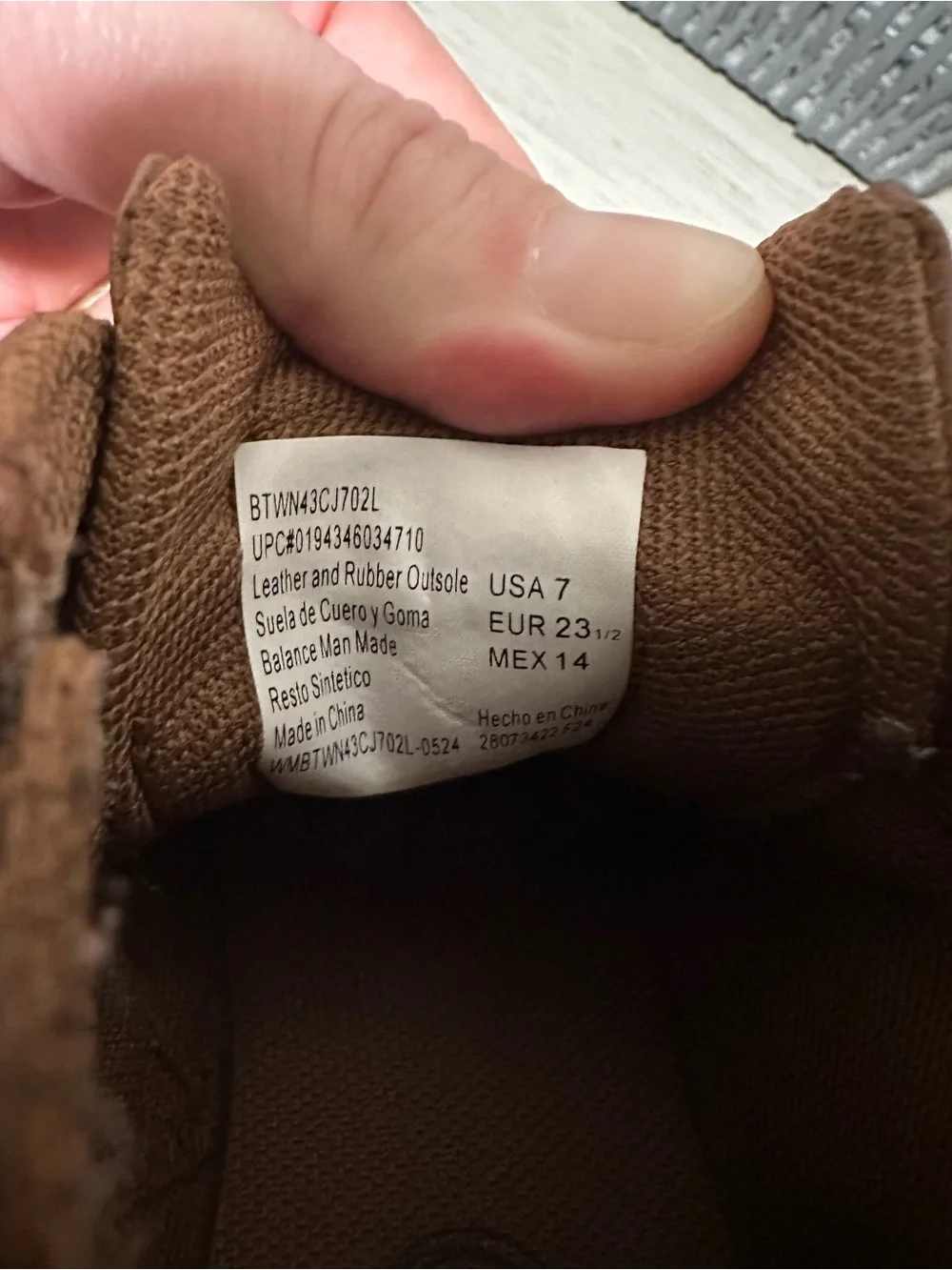 Wonder Nation Brown High-Top Sneakers/ Boots, Size 7